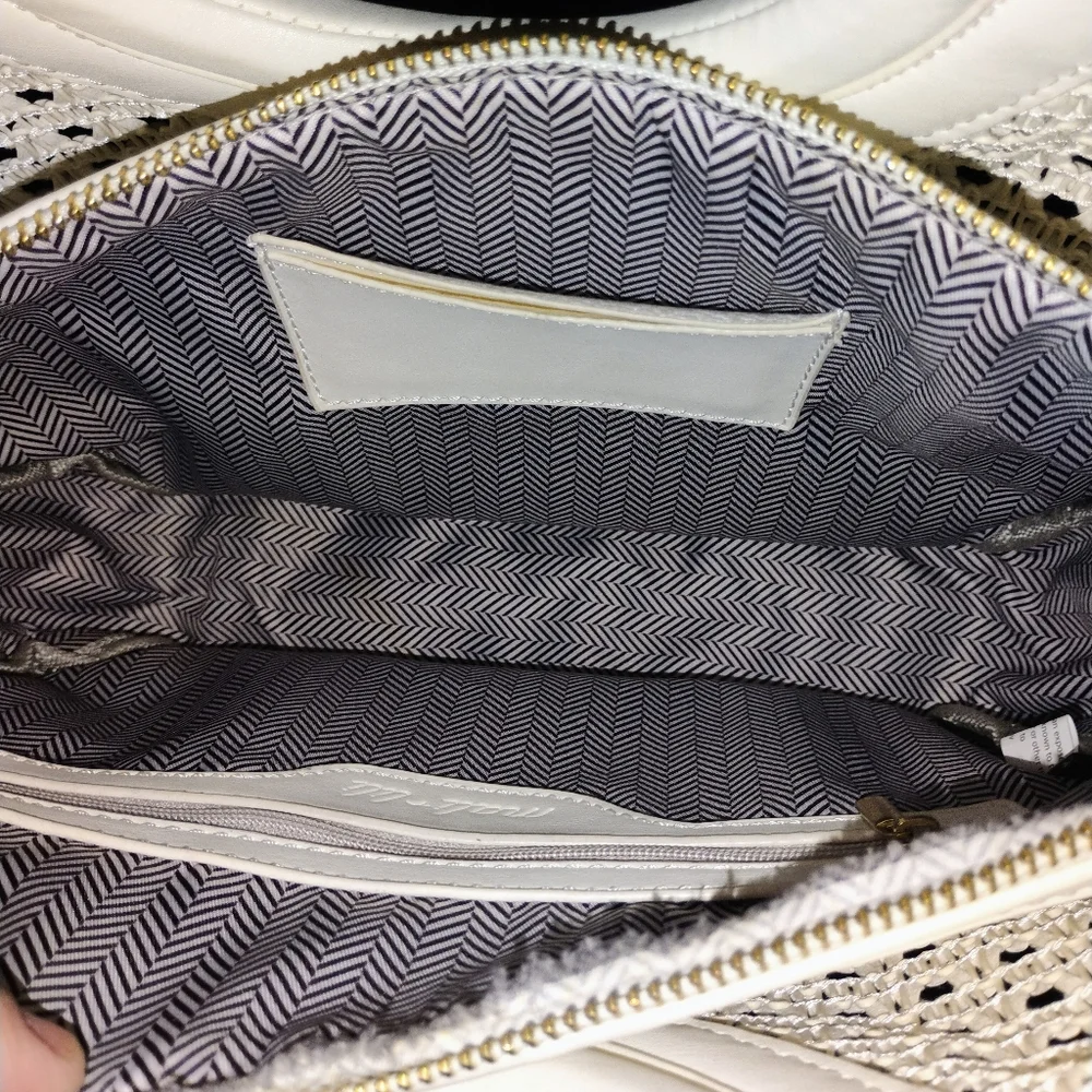 Mali + Lili Brielle Woven Tote w/ Removable Pouch 2-in-1 White Purse Wood Handle